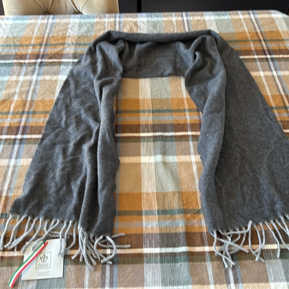 FIORI DI FIRENZE MEN’S LADIES LIGHT/DARK GRAY 💯 CASHMERE FRINGE SCARF